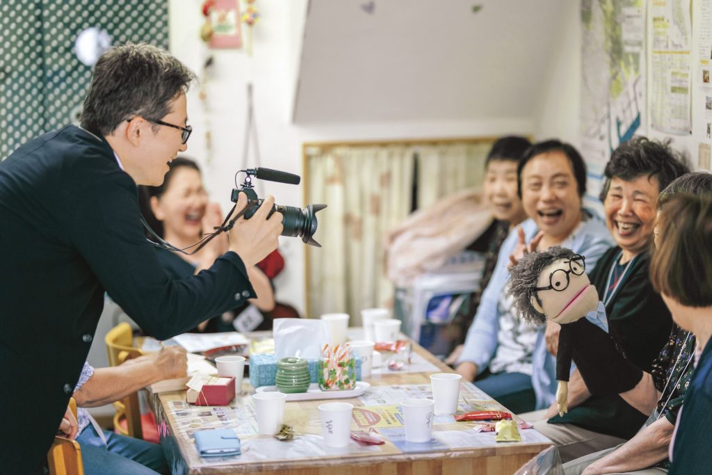 認知症カフェは出会いなおしの場 コスガ聡一さん インタビュー セカンドリーグ公式サイト